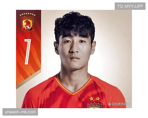 亚洲杯新星闪耀赛场，最佳新人引全球瞩目